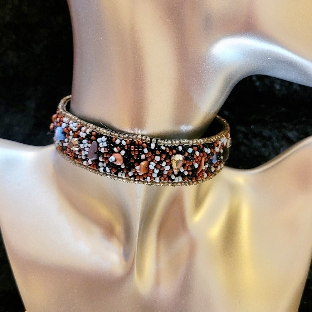 TURQUOISE & CORAL BEADED CHOKER NECKLACE - Picture 3 of 12